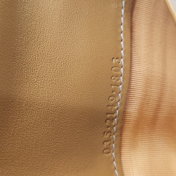 Gucci Vintage Kisslock Wallet EUC, COA - Picture 5 of 14